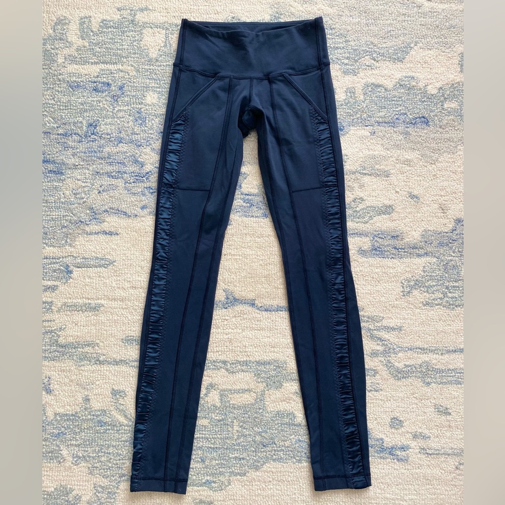 Lululemon | Navy Blue Ruffle Leggings